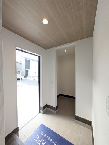 【玄関】 | グラファーレ高崎市下小鳥町2期ー①