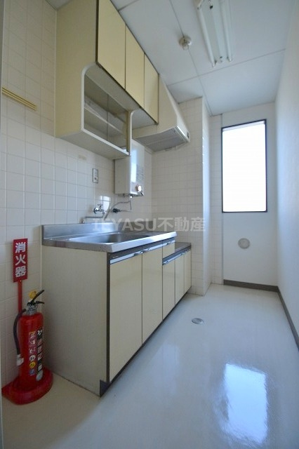 空港通りビルのキッチン