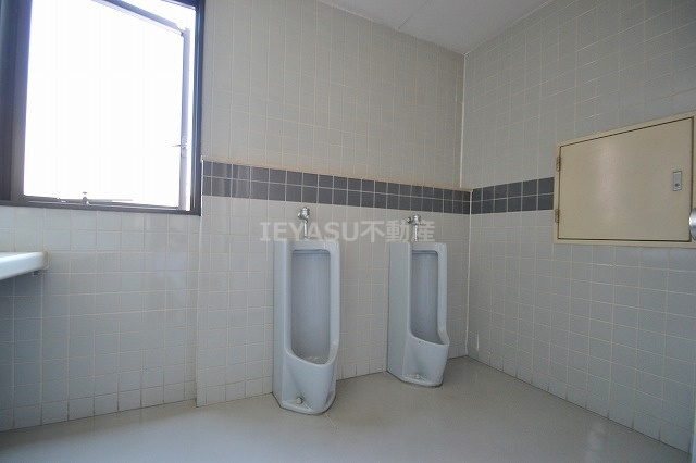 空港通りビルのトイレ