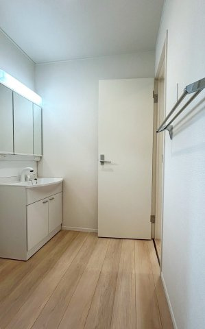 富士市天間第16　新築戸建　全２棟　１号棟の洋室|現地撮影