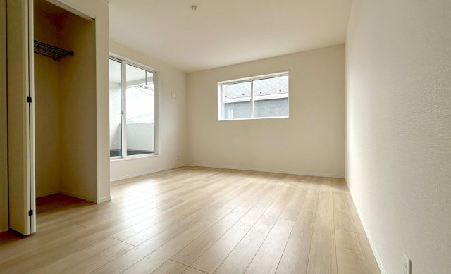 富士市天間第16　新築戸建　全２棟　１号棟の洋室|現地撮影