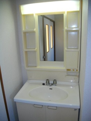 【洗面所】 | ファーストヒルズＢ | 使いやすい洗面所です