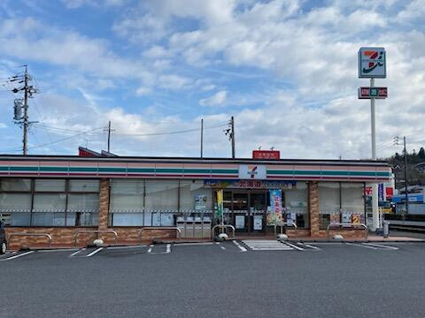 瑞浪市一色町２丁目　分譲地の周辺|コンビニ