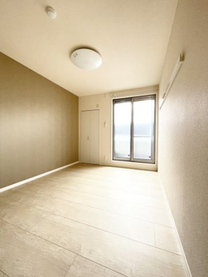 【寝室】 | ヴィラージュ山手