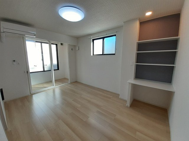 メゾングレーヌ龍野町の居間・リビング