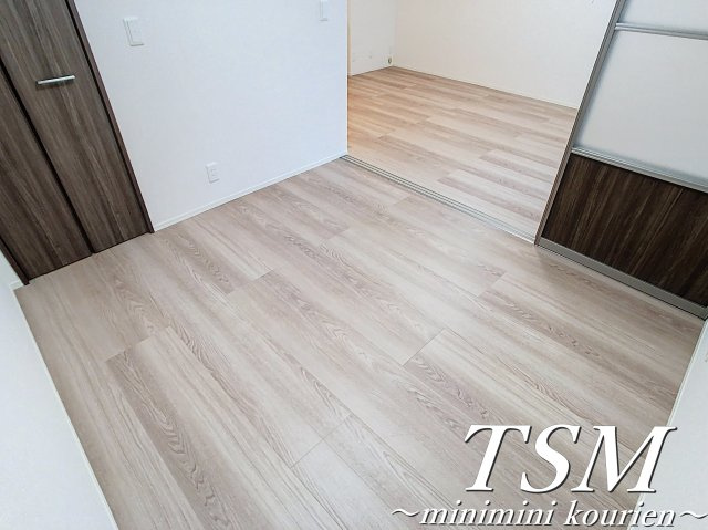 Ｄ－ｒｅｓｉｄｅｎｃｅ香里新町の洋室