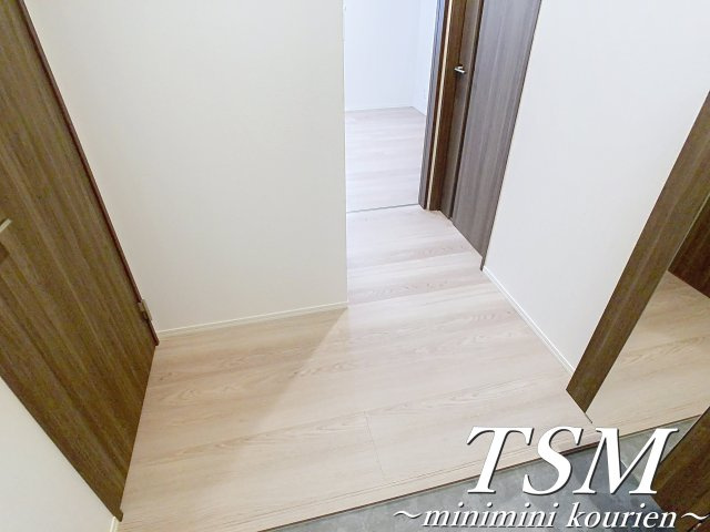 Ｄ－ｒｅｓｉｄｅｎｃｅ香里新町の玄関