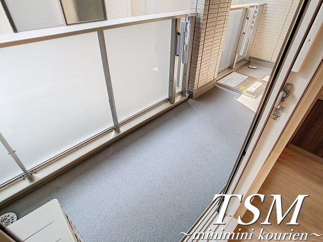Ｄ－ｒｅｓｉｄｅｎｃｅ香里新町のバルコニー