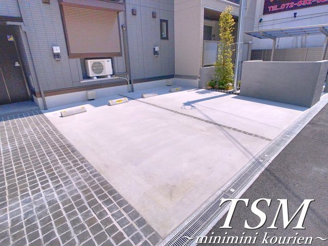 Ｄ－ｒｅｓｉｄｅｎｃｅ香里新町の駐車場