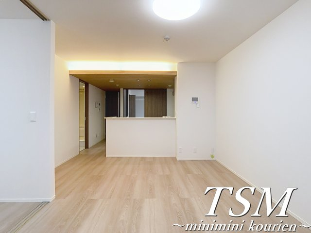 Ｄ－ｒｅｓｉｄｅｎｃｅ香里新町の居間・リビング