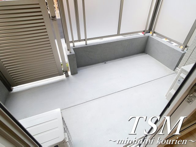 Ｄ－ｒｅｓｉｄｅｎｃｅ香里新町のバルコニー