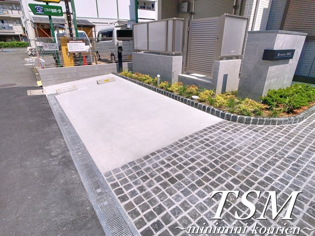 Ｄ－ｒｅｓｉｄｅｎｃｅ香里新町の駐車場