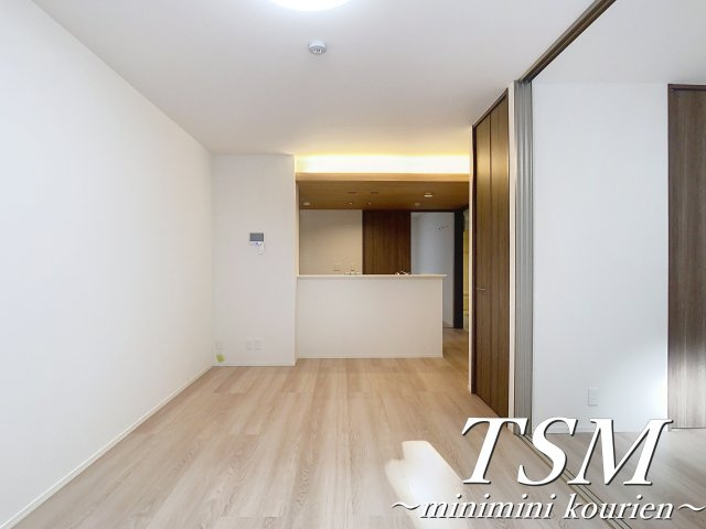 Ｄ－ｒｅｓｉｄｅｎｃｅ香里新町の居間・リビング