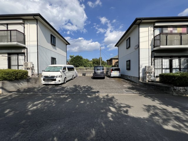 メープルタウンＤ号棟の駐車場