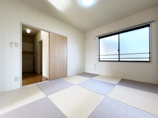メープルタウンＤ号棟の和室