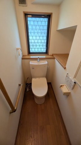 中古住宅　雄総緑町6丁目のトイレ