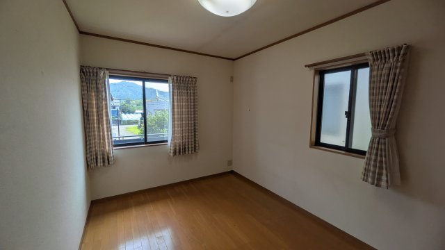 中古住宅　雄総緑町6丁目の洋室