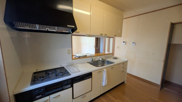 中古住宅　雄総緑町6丁目のキッチン