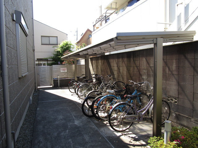 Village du Soleil Kyodoのその他共用部分|屋根付き駐輪場