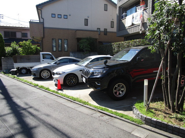 Village du Soleil Kyodoの駐車場|駐車場の空きはご確認下さい