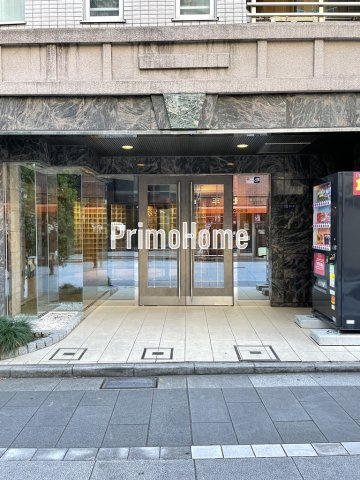 メゾンド日本橋三越前のエントランス