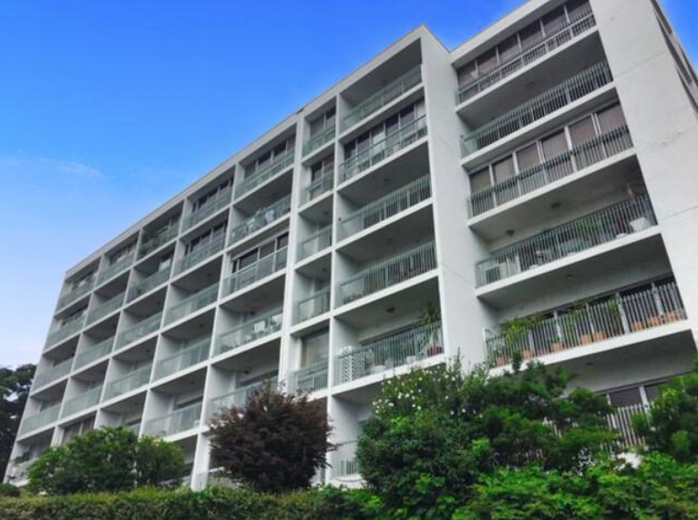 芦屋グランドハイツの外観