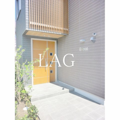 【エントランス】 | オデオン | エントランスです。