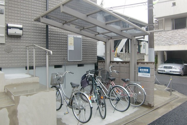 ＡＬＥＧＲＩＡ 経堂のその他|屋根付きサイクルポート　駐輪無料です