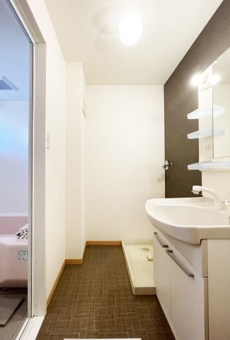 サンライズの洗面所