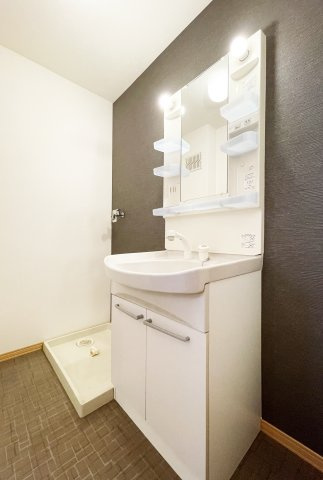 サンライズの洗面所