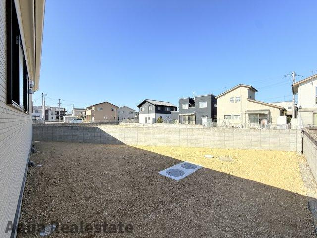 リーブルガーデン丸亀市郡家町第七の駐車場|カースペースがあります