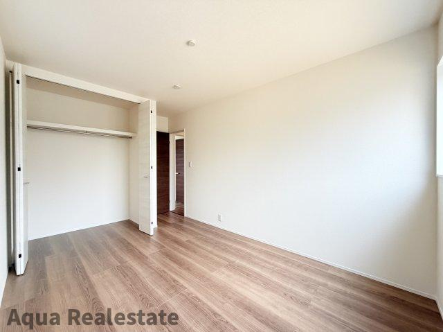 リーブルガーデン丸亀市郡家町第七の玄関