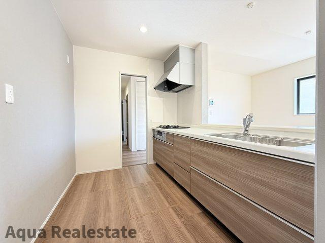 リーブルガーデン丸亀市郡家町第七のキッチン|お料理しやすいキッチンです