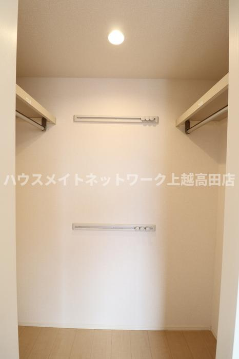 ファーマメントの収納|ウォークインクローゼット