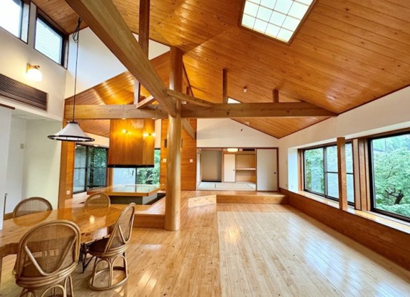 【居間・リビング】 | 伊豆急東大室　戸建