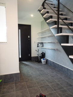 【玄関】 | 川西市久代5丁目　中古一戸建て