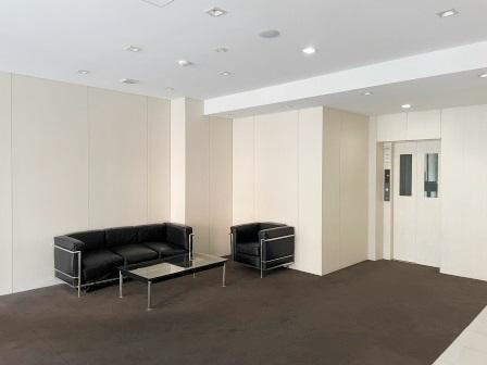 AXIS別所のロビー