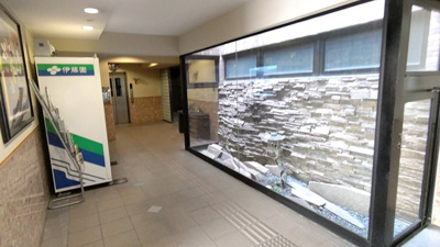 【ロビー】 | ドミールときわ台 | 自動販売機があって便利(^^)/