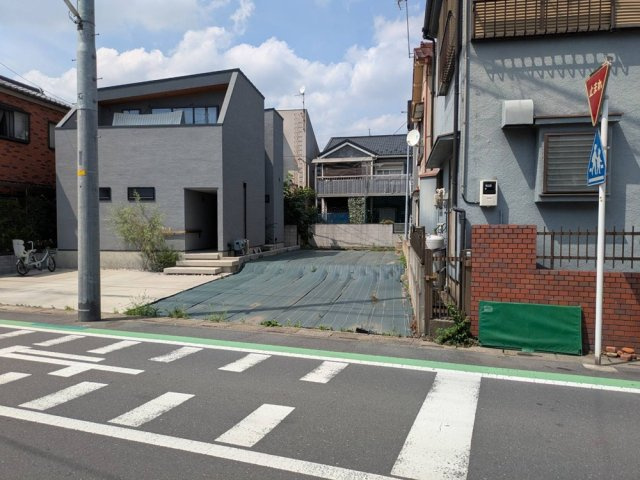 【前面道路含む現地写真】の画像