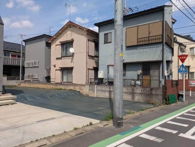 川口市芝西2丁目　売地の前面道路含む現地写真