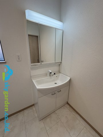 茅ヶ崎市中島　新築戸建　全8棟H号棟の独立洗面台|使いやすい独立洗面台です