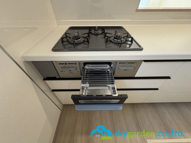 茅ヶ崎市中島　新築戸建　全8棟H号棟のキッチン|ガスコンロ・グリル