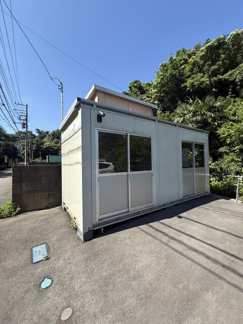 狩場町貸倉庫・事務所