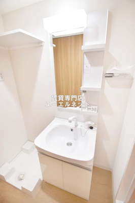 【独立洗面台】 | ONLY ONE 江坂 | 清潔感のある洗面台