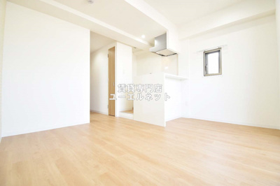 【居間・リビング】 | ONLY ONE 江坂 | くつろぎの空間