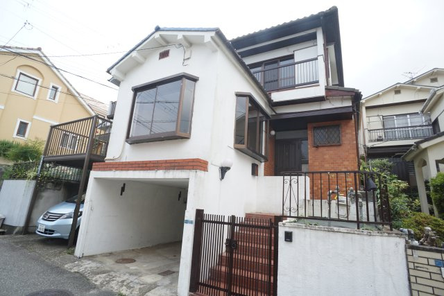 長寿ガ丘貸家の外観