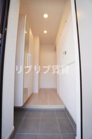 ハイグレイス5番館の玄関