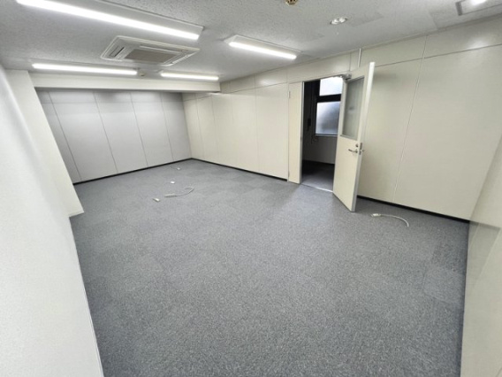 リアライズ岩本町ビル (旧 ミツボシ第三ビル)の内装