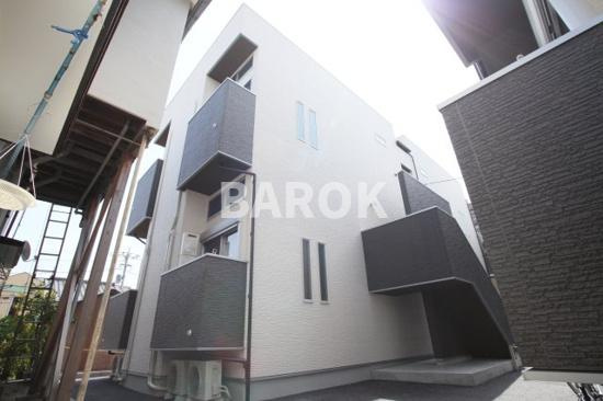 クレオ箱崎宮前参番館の外観