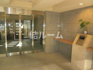 豊島区西巣鴨４丁目の賃貸マンションのエントランス